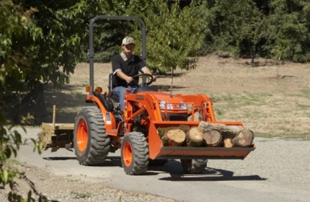 Kubota B 2620HSD