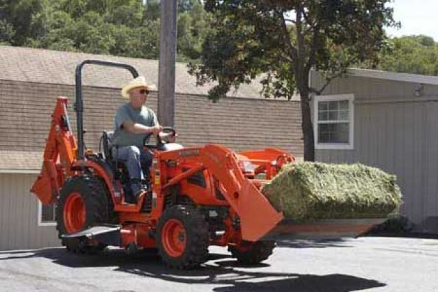 Kubota B 2620HSD