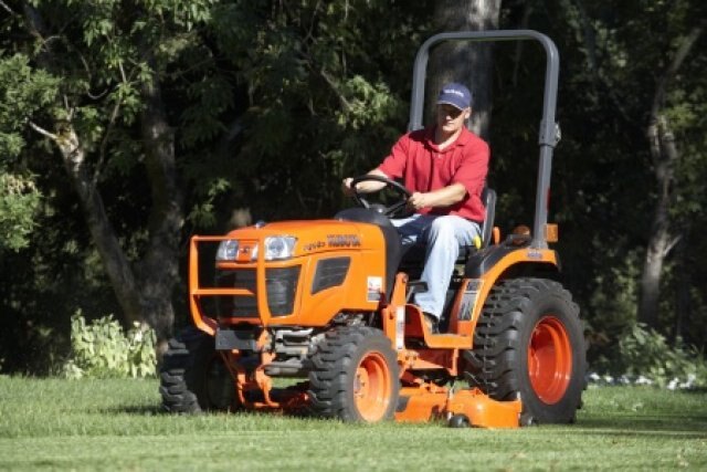 Kubota B 2620HSD