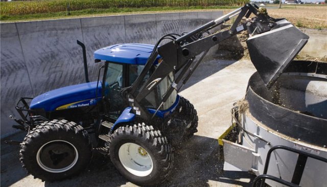 New Holland Loaders for TV6070 Bidirectional™ Tractors