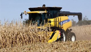 New Holland CR Twin Rotor® Combines - CR6090