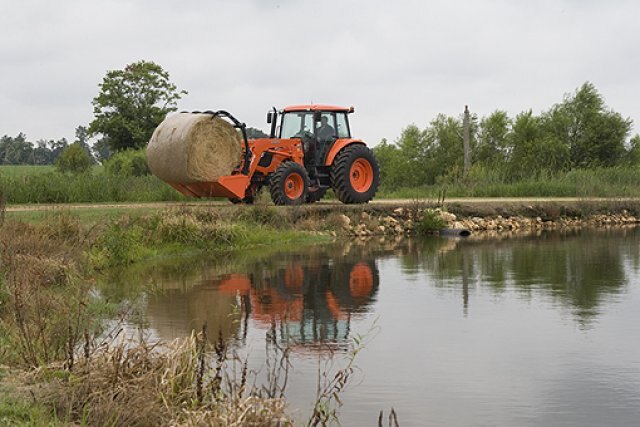 Kubota M108SDS