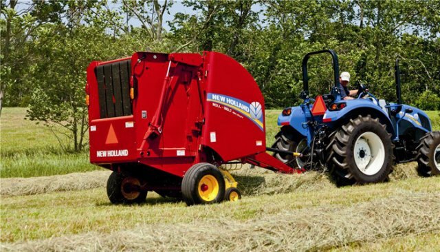 New Holland ROLL BELT™ 450 UTILITY ROUND BALER Roll Belt™ 450