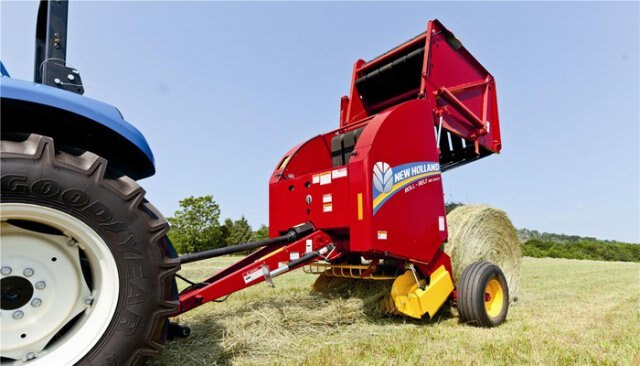 New Holland ROLL BELT™ 450 UTILITY ROUND BALER Roll Belt™ 450