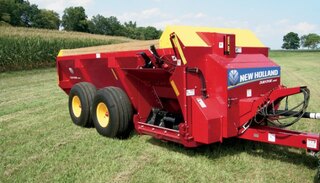 New Holland Spreaders - 165