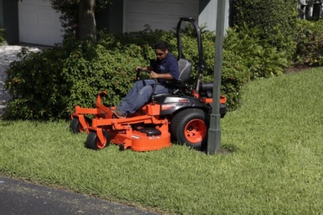 Kubota Z 723KH 48