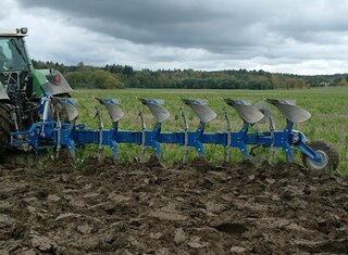 Kongskilde  XCELSIOR EX-F  Fully Mounted Reversible Plow