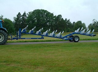 Kongskilde  ÖVERUM CXL H  Semi Mounted Reversible Wagon Plow