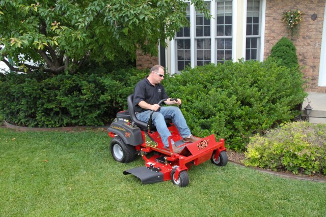 Landpride ZST Series Zero Turn Mowers