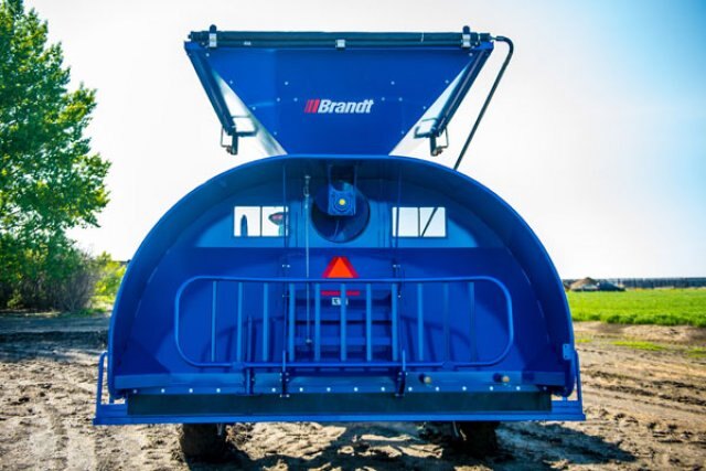 Brandt 3010 GrainBag Loader