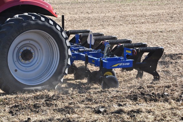 Modèles de boulons de cisaillement rigides de défonceuse en ligne Landoll série 2511