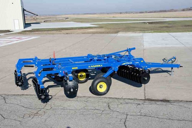 Landoll 7400 Series VT PLUS (Vertical Tillage)