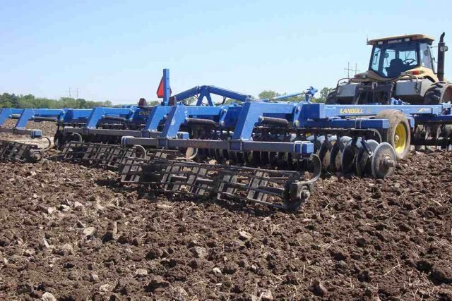 Landoll 7400 Series VT PLUS (Vertical Tillage)