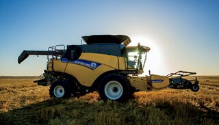 New Holland CR Twin Rotor® Combines - CR9090