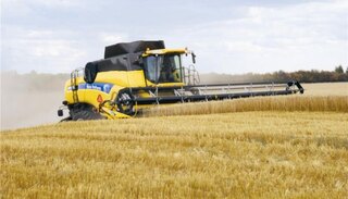 New Holland CX8000 Series Super Conventional Combines - CX8080