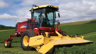 New Holland H8000 Series Speedrower® Self-Propelled Windrowers - H8080