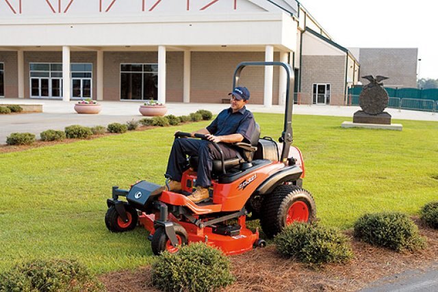 Kubota ZG327RPA60R