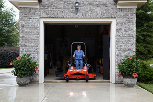 Kubota Z121S