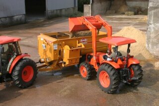 Kubota LA1002-5R2