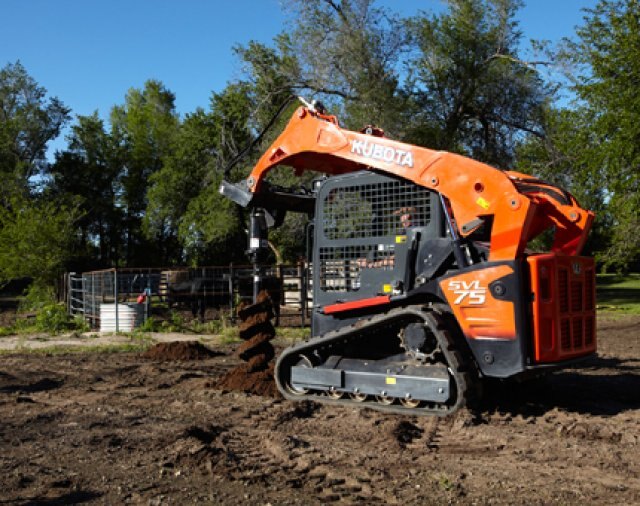 Kubota SVL75 2