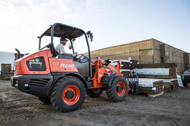 Kubota R530