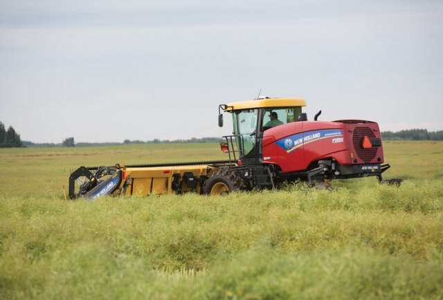 New Holland Speedrower® SP Windrowers Tier 3