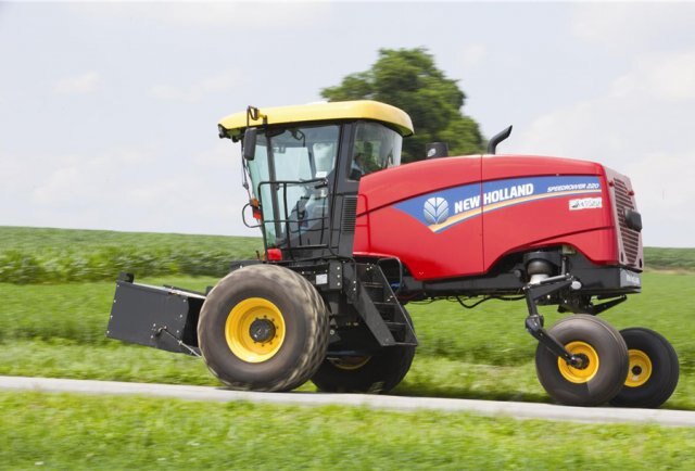 New Holland Speedrower® SP Windrowers Tier 3