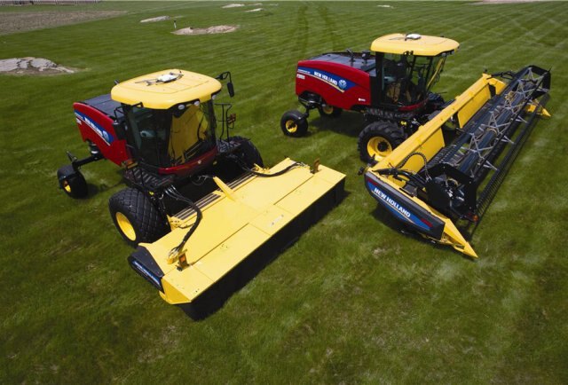 New Holland Speedrower® SP Windrowers Tier 3