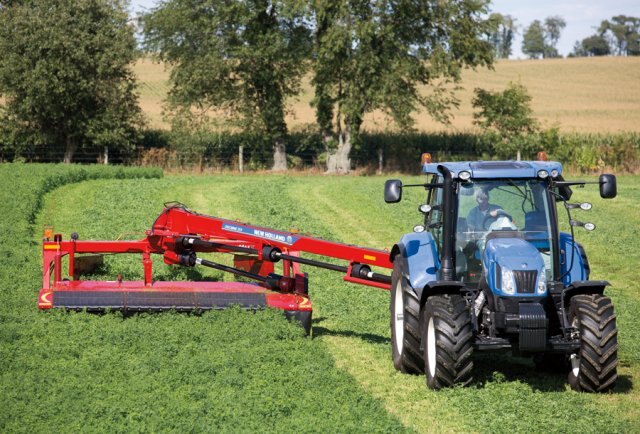 New Holland Discbine® Disc Mower Conditioners