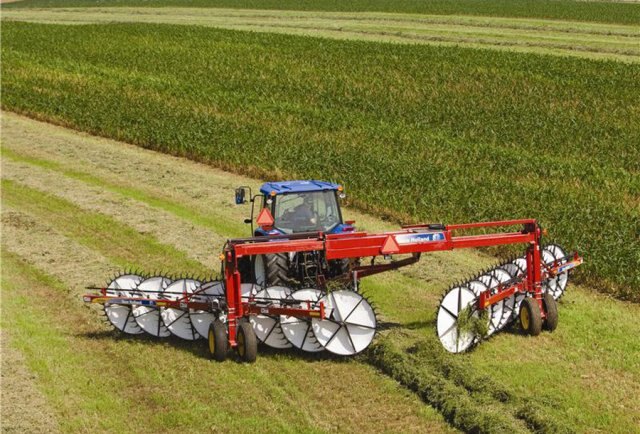 New Holland Heavy Duty Wheel Rakes