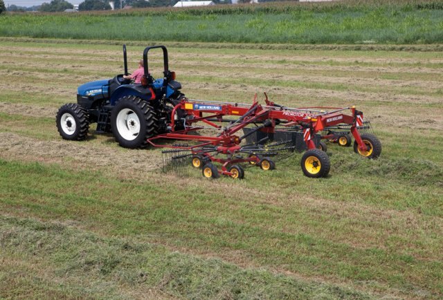 New Holland ProRotor™ Rotary Rakes