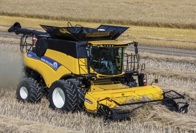 New Holland CR Series – Tier 4B Twin Rotor® Combines