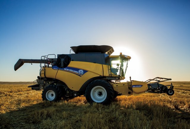 New Holland Model Year 2014 CR Combines 