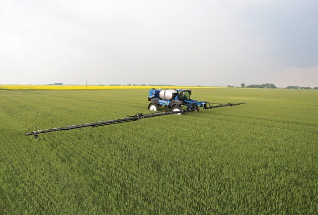 New Holland Guardian Front Boom Sprayers 